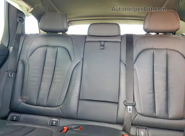 5UXCR6C04L9B51684 2020 BMW X5 Зеленый Вид задних сидений