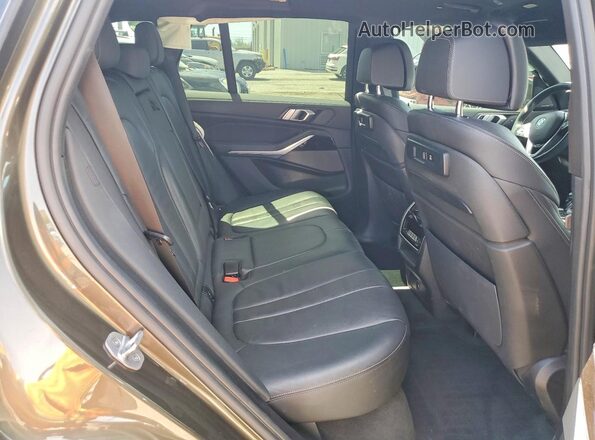 5UXCR6C04L9B51684 2020 BMW X5 Зеленый Вид задней части салона