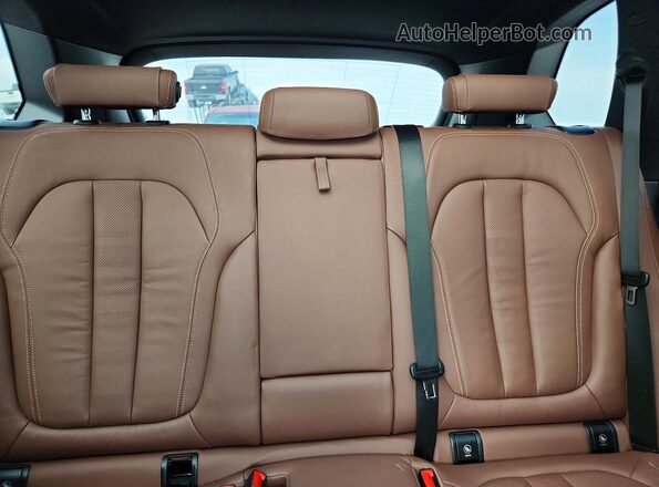 5UXCR6C04L9D02264 2020 BMW X5 Белый Вид задних сидений