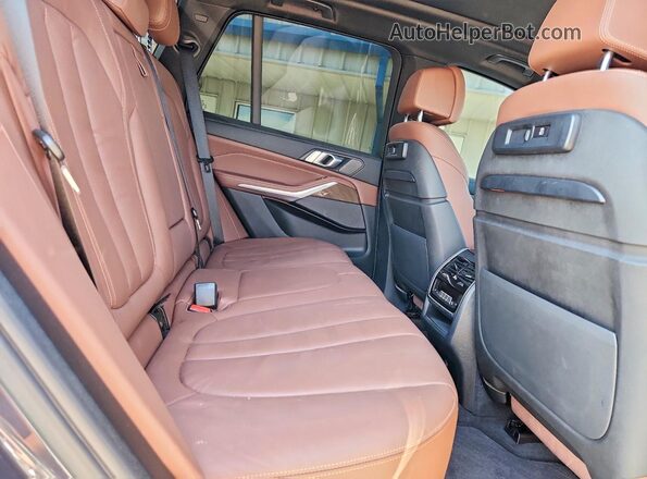 5UXCR6C05L9B09296 2020 BMW X5 Gray Rear interior view