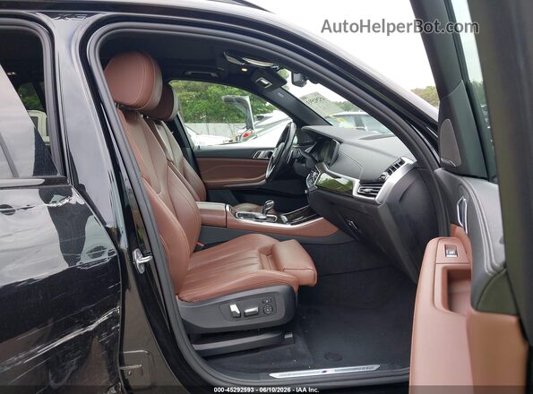 5UXCR6C06L9C33433 2020 BMW X5 Черный Вид салона спереди
