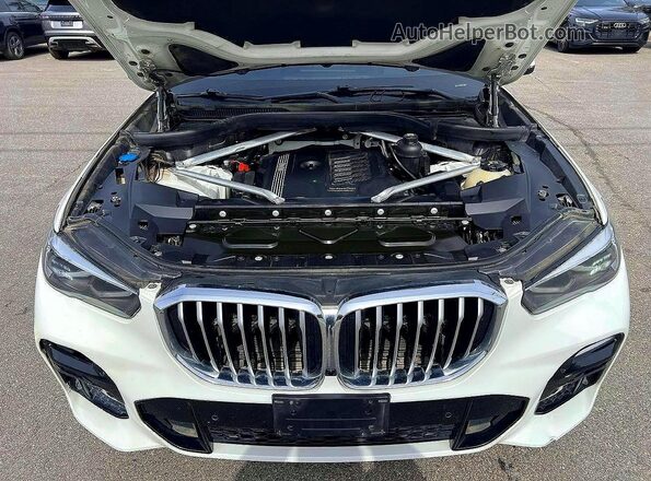 5UXCR6C07LLL75726 2020 BMW X5 White Вид панелі приладів