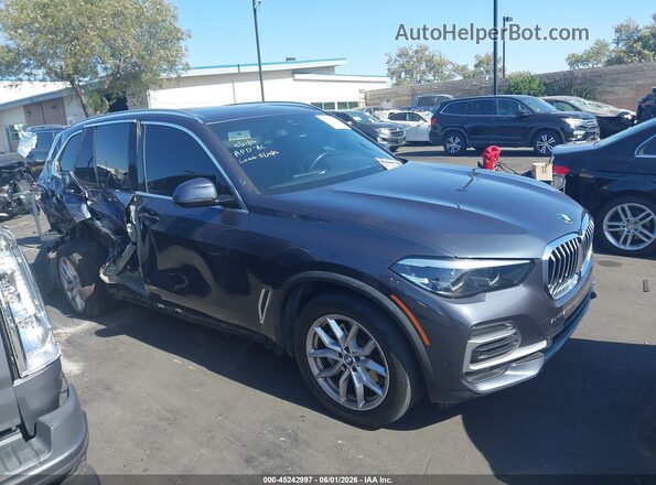 5UXCR6C07N9K74895 2022 BMW X5 Серый Вид задней части салона