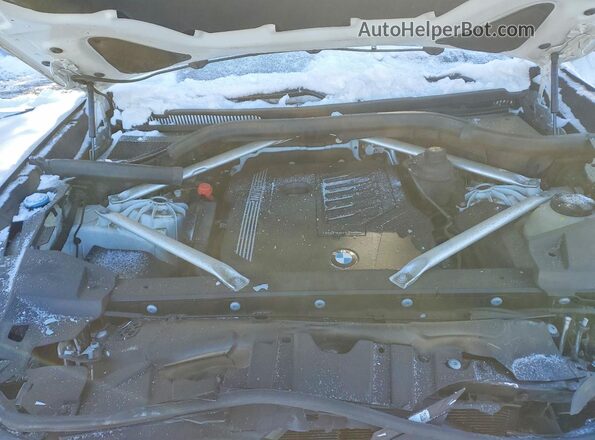5UXCR6C08L9B49579 2020 BMW X5 Белый Вид задней части салона