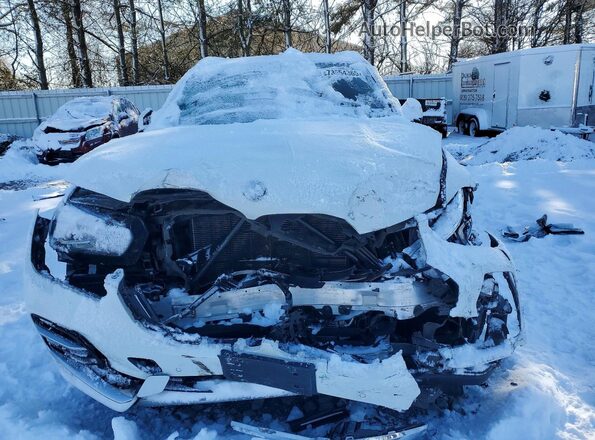 5UXCR6C08L9B49579 2020 BMW X5 Белый Вид спереди