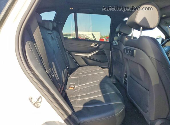 5UXCR6C08L9B94442 2020 BMW X5 Белый Вид задней части салона