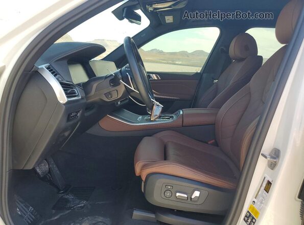 5UXCR6C08P9P49425 2023 BMW X5 White Front interior view