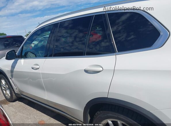 5UXCR6C0XL9B73446 2020 BMW X5 White 