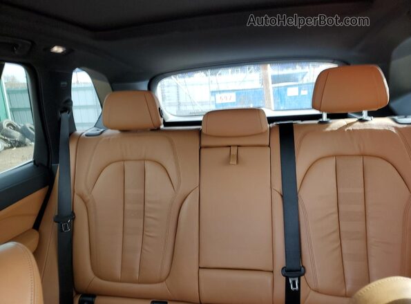 5UXCR6C51KLL34289 2019 BMW X5 Black 