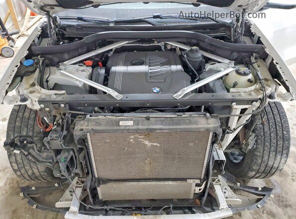 5UXCR6C52KLL08302 2019 BMW X5 White Вид підкапотного простору