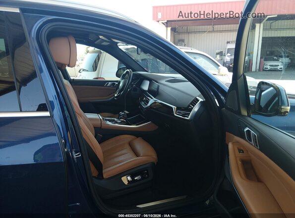 5UXCR6C53KLL27523 2019 BMW X5 Blue Vista interior delantera