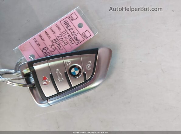 5UXCR6C53KLL27523 2019 BMW X5 Blue Vista del salpicadero
