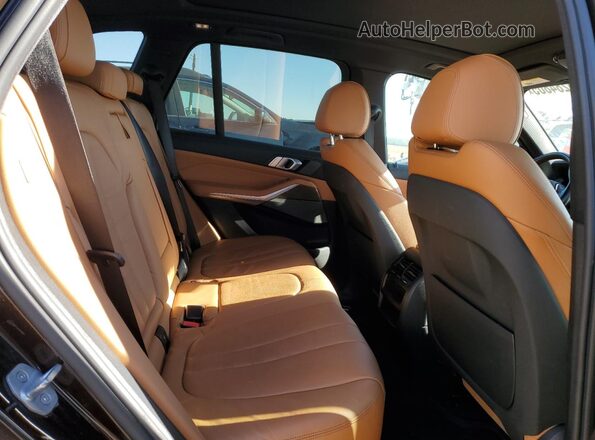 5UXCR6C55KLL26096 2019 BMW X5 Brown 