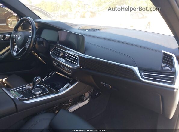 5UXCR6C56KLL53114 2019 BMW X5 White Սալոնի դիմացի տեսք