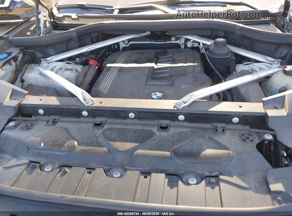 5UXCR6C56KLL53114 2019 BMW X5 White Հետևի տեսք