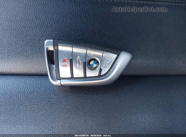 5UXCR6C56KLL53114 2019 BMW X5 White Առջևի վահանակի տեսք