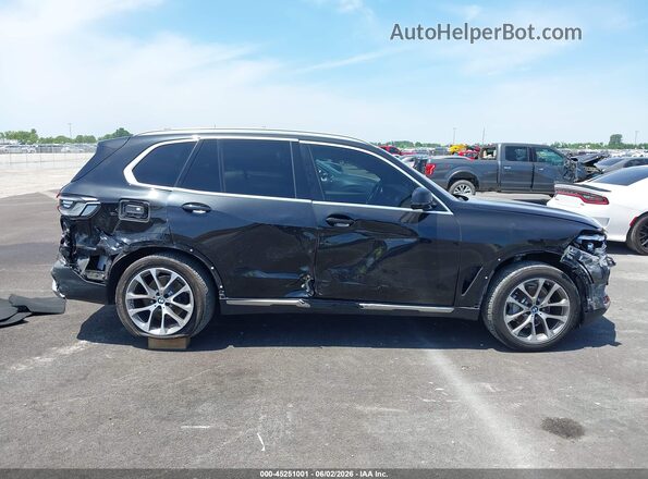 5UXCR6C57KLL05766 2019 BMW X5 Black Vista interior trasera