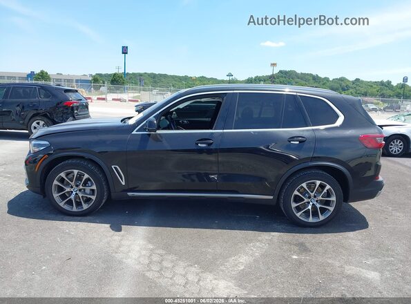 5UXCR6C57KLL05766 2019 BMW X5 Black Vista interior de 360 grados