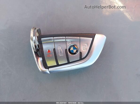 5UXCR6C57KLL05766 2019 BMW X5 Black Vista del salpicadero