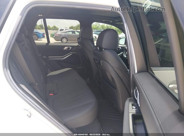 5UXCR6C59KLL39305 2019 BMW X5 White Vista de la etiqueta del VIN
