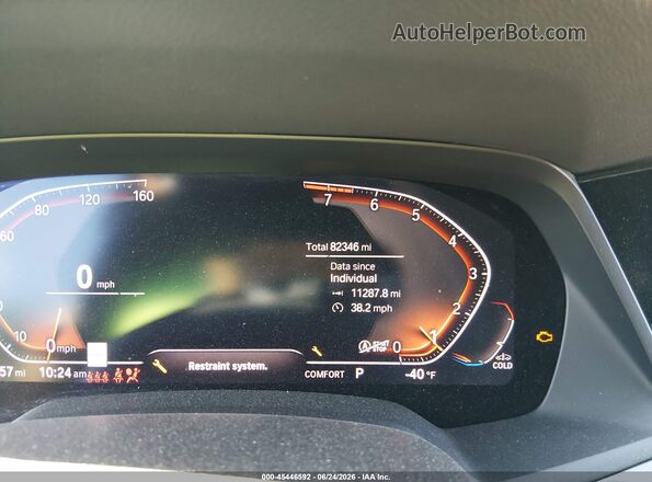 5UXCR6C5XKLL01663 2019 BMW X5 White Vista de los asientos traseros