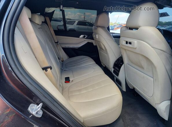 5UXCR6C5XKLL53648 2019 BMW X5 Серый Вид задних сидений