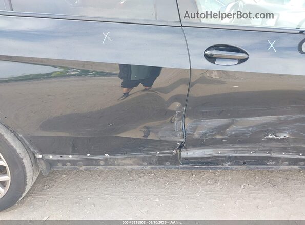 5UXCW2C00N9L52046 2022 BMW X7 Black Вид спереду