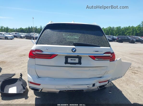 5UXCW2C03L9B99906 2020 BMW X7 White Front view