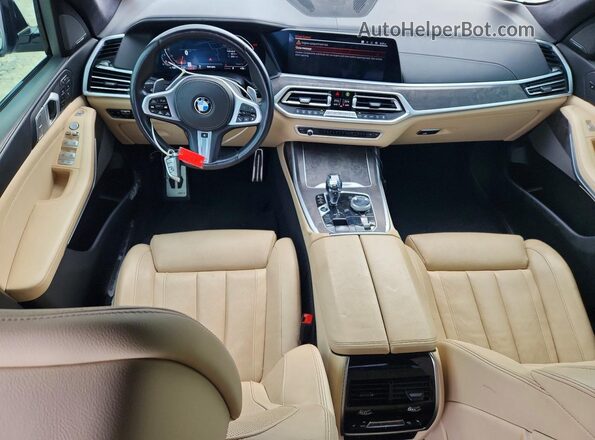 5UXCW2C03M9E78709 2021 BMW X7 White Dashboard view