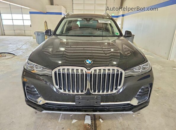 5UXCW2C03N9M42789 2022 BMW X7 Black Вид спереду