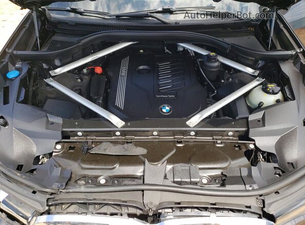 5UXCW2C05L9A00189 2020 BMW X7 Gray Engine compartment view