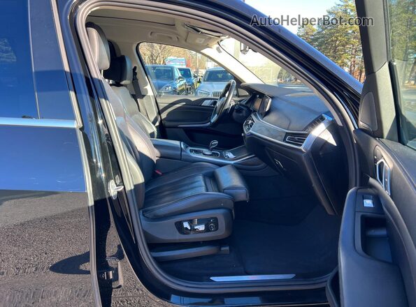 5UXCW2C05L9B19506 2020 BMW X7 Black 