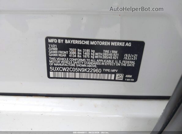 5UXCW2C05N9K22960 2022 BMW X7 White ძრავის განყოფილების ხედი