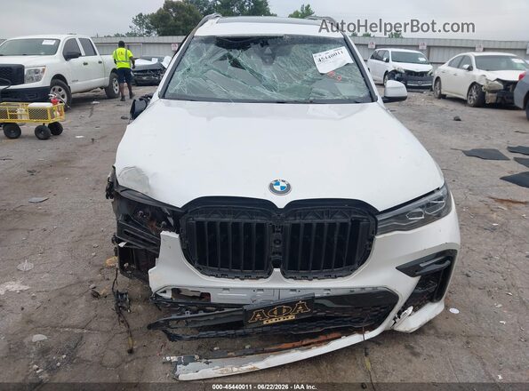 5UXCW2C05N9K22960 2022 BMW X7 White ხელსაწყოთა პანელის ხედი