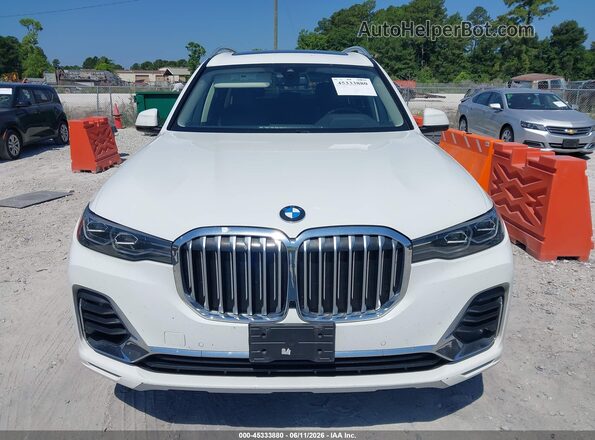 5UXCW2C08L9B21119 2020 BMW X7 Белый Вид панели приборов