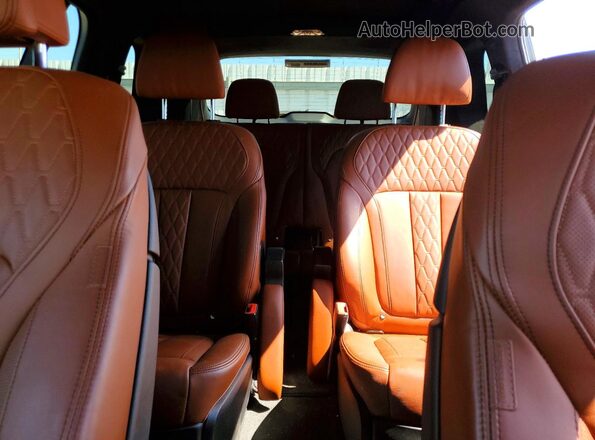 5UXCW2C08M9H14528 2021 BMW X7 Brown Rear seats view
