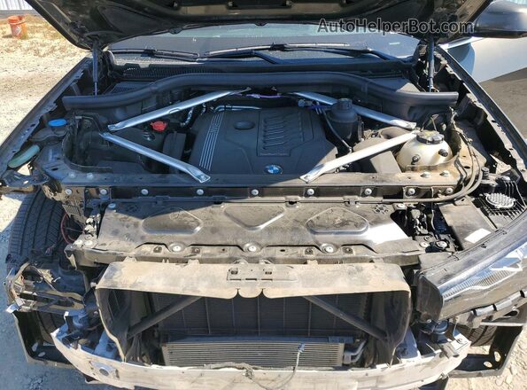 5UXCW2C08M9H14528 2021 BMW X7 Brown Engine compartment view