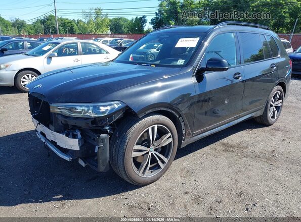 5UXCW2C09N9M57894 2022 BMW X7 Черный Передняя левая четверть