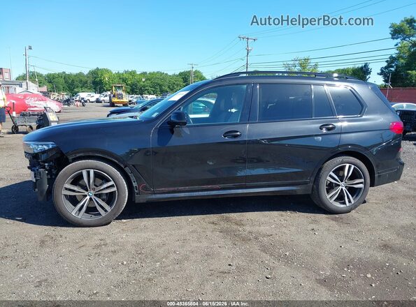 5UXCW2C09N9M57894 2022 BMW X7 Черный Панорамный вид салона 360°
