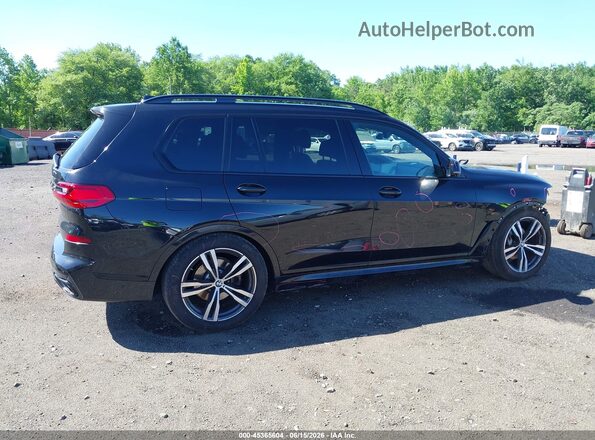 5UXCW2C09N9M57894 2022 BMW X7 Черный Вид задней части салона