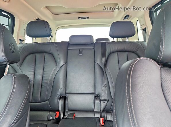5UXCW2C50KL083945 2019 BMW X7 Black Հետևի նստատեղերի տեսք