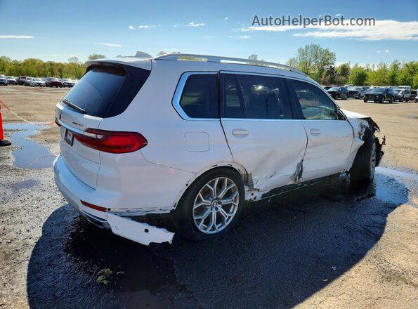 5UXCW2C56KL086896 2019 BMW X7 White 