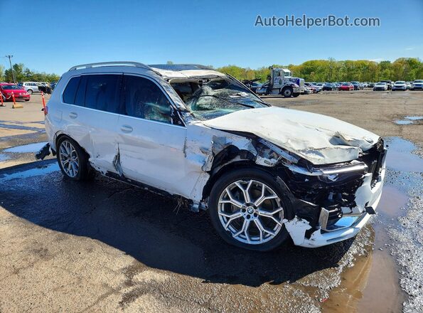 5UXCW2C56KL086896 2019 BMW X7 White 
