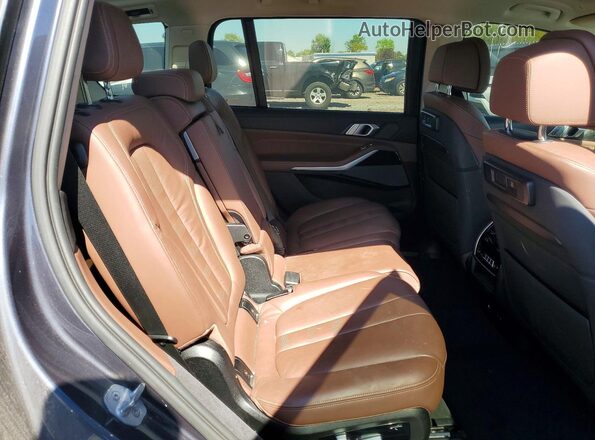 5UXCX4C50KLS35957 2019 BMW X7 Gray Vista interior trasera