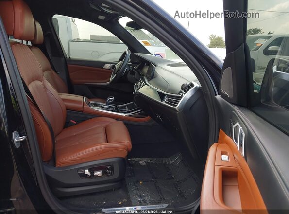 5UXCX4C59KLB39571 2019 BMW X7 Черный Вид салона спереди