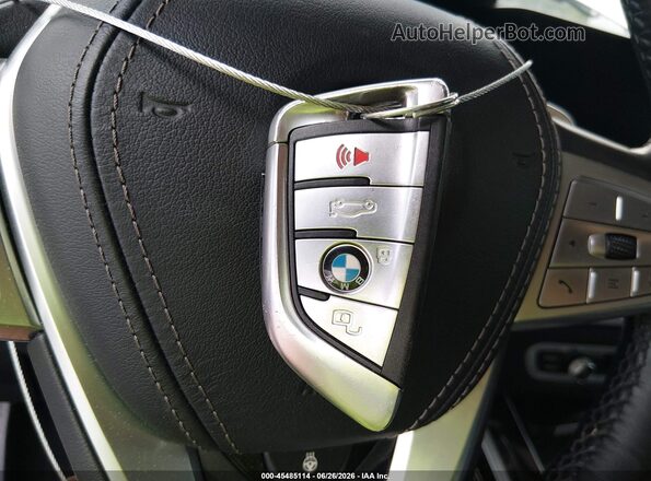 5UXCX4C59KLS35603 2019 BMW X7 White Dashboard view
