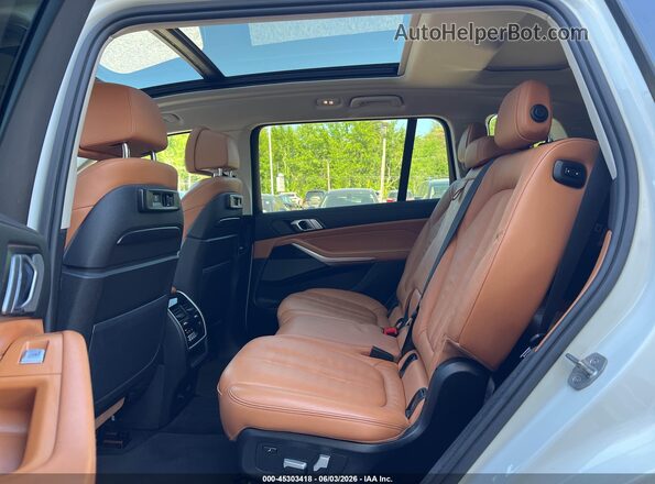 5UXCX4C59KLS38985 2019 BMW X7 White VIN կոդի պիտակի տեսք
