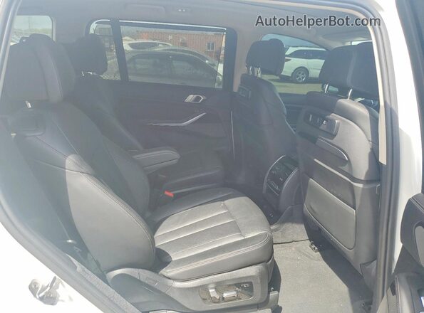 5UXCX4C5XKLS35593 2019 BMW X7 White უკანა სავარძლების ხედი
