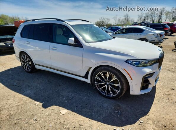 5UXCX6C01LLE35590 2020 BMW X7 White Front right