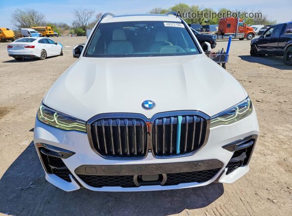 5UXCX6C01LLE35590 2020 BMW X7 White Front view